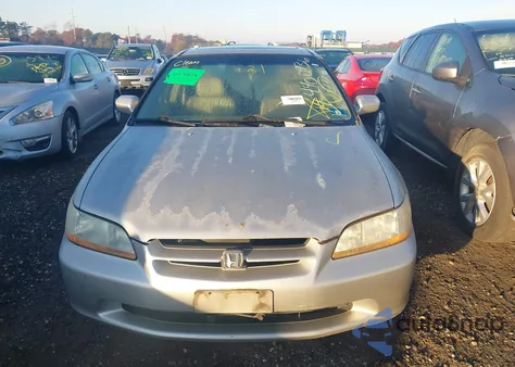 1998 Honda Accord Ex z USA, uszkodzony, nr VIN 1HGCG667XWA130095